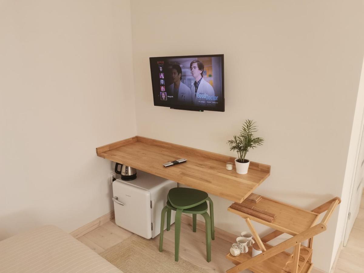 Motyl Apartamenty Studio Lub Pokoj Z Lazienka Bytom Bagian luar foto
